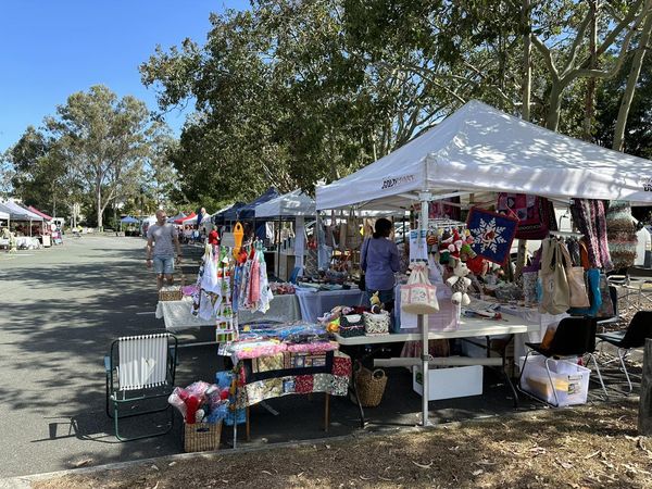 Helensvale Christmas Markets